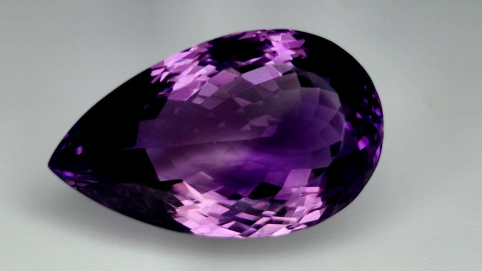 28Carats Natural Amethyst Gemstone IGCAma52