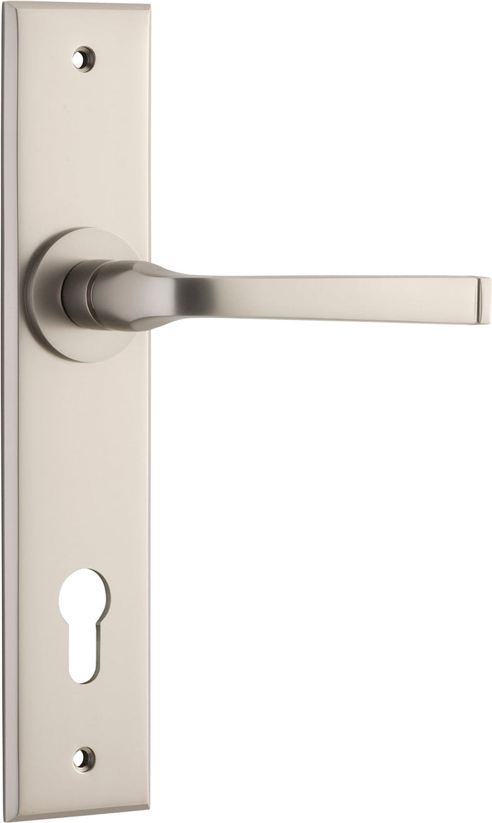 Satin Nickel / Entrance Pair (Handles Only)