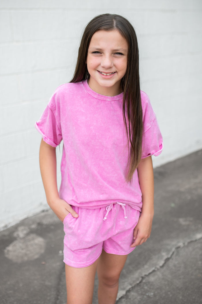 Mineral Wash Raw Edge Short Pink