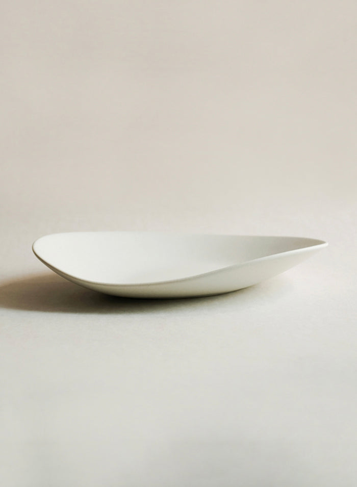 NR Ceramics Medium Pebble Plate, stone white