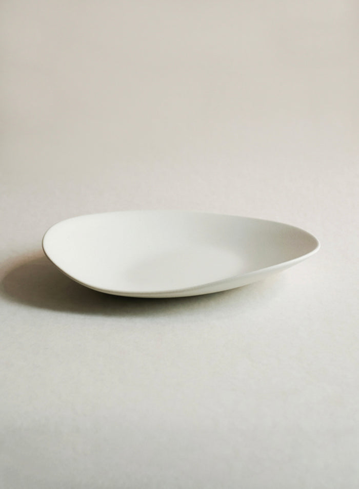 NR Ceramics Medium Pebble Plate, stone white