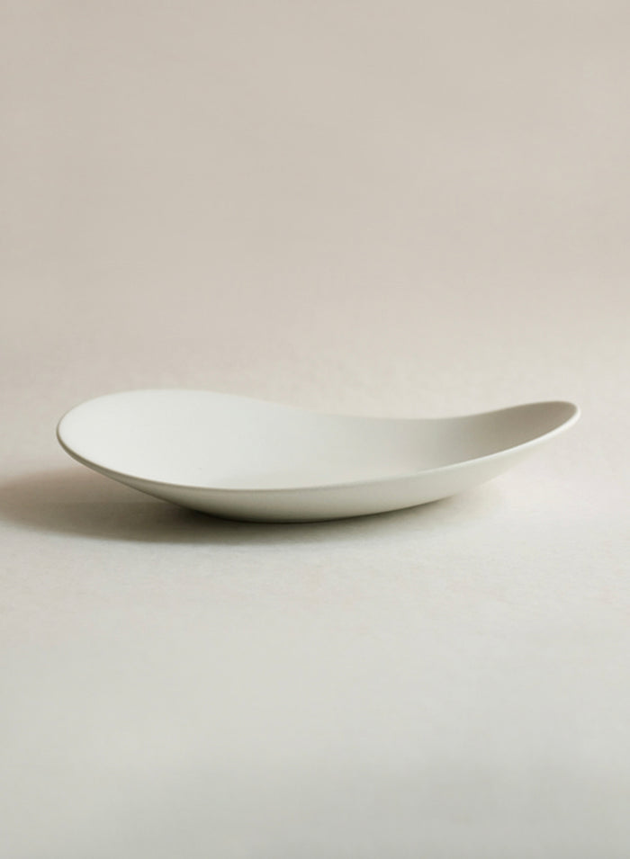 NR Ceramics Medium Pebble Plate, stone white