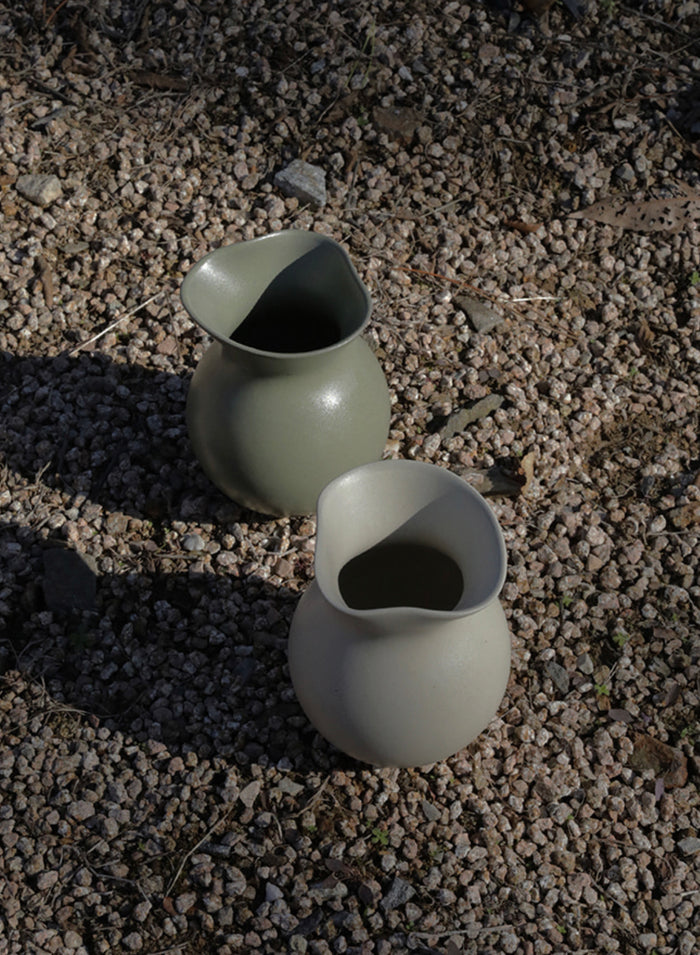 NR Ceramics U Vase, forest green