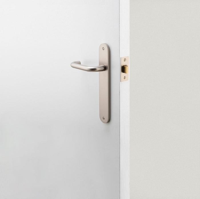 Oslo Oval DDA Compliant - Entry - Point - 10846 - Iver