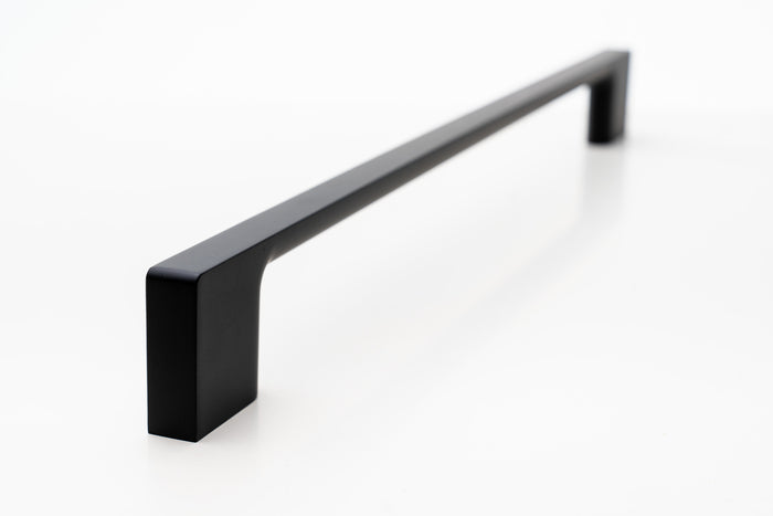 The Edge Appliance Pull in Smooth Black By Havolka