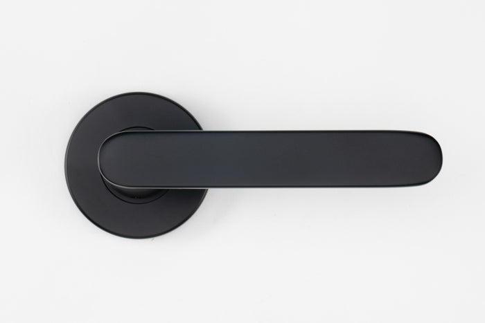The Long in Smooth Black By Havolka