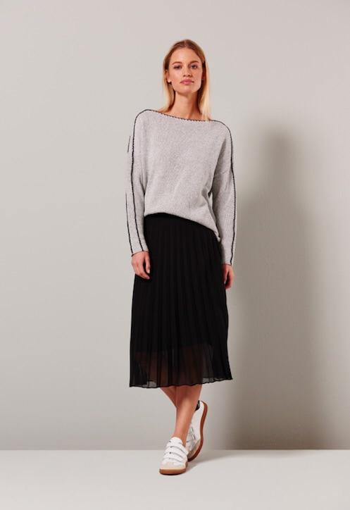 Woven Plisse Skirt with Jersey Lining